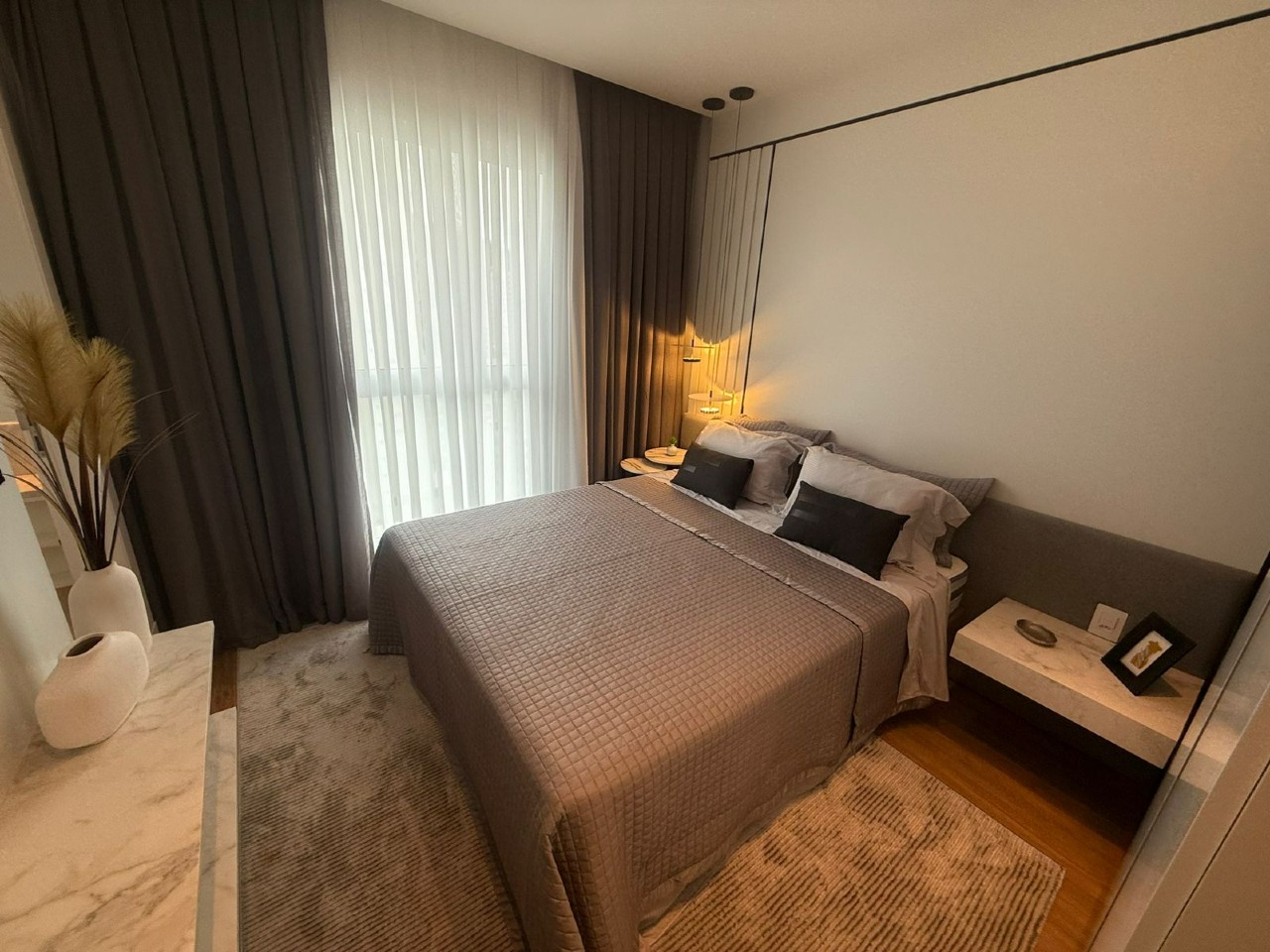 Apartamento à venda no Pioneiros: 