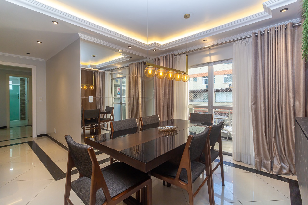 Apartamento diferenciado à venda no Centro: 
