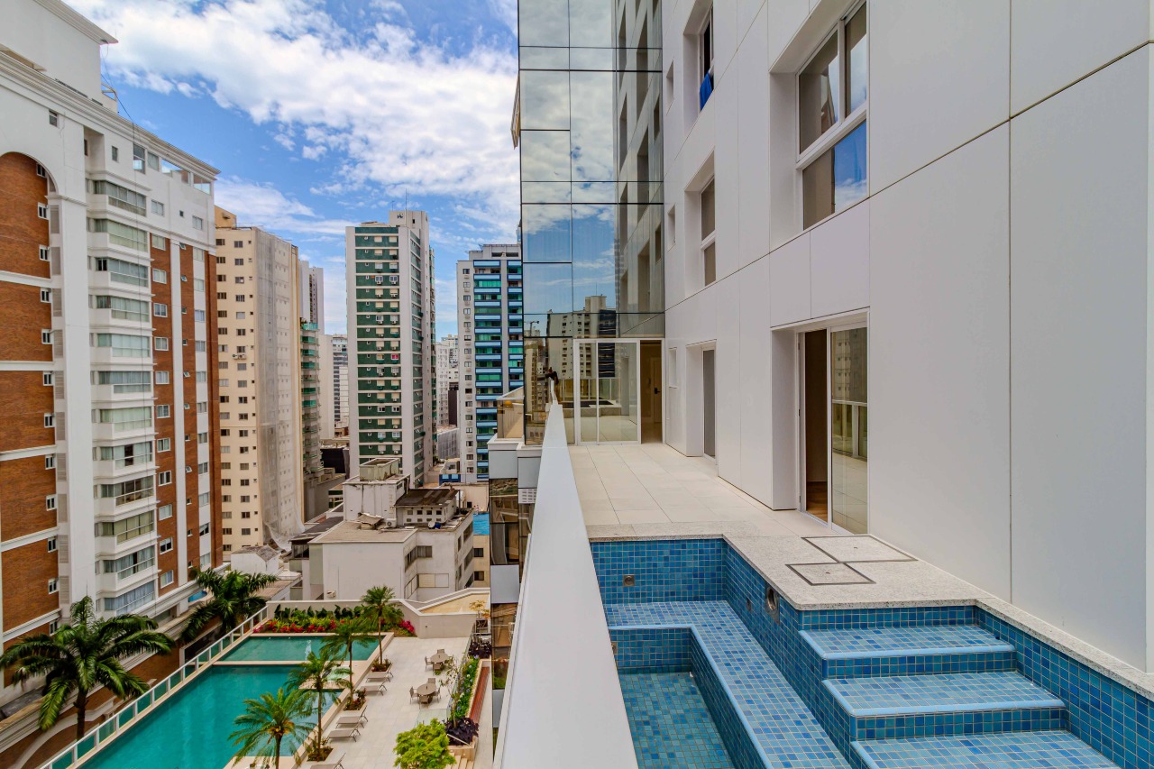 Apartamento diferenciado à venda no Centro: 
