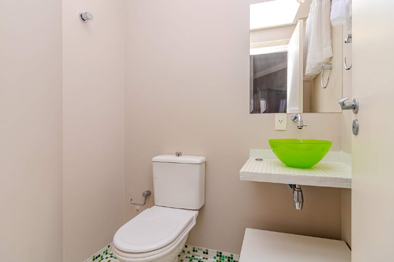 Apartamento à venda no Pioneiros: 