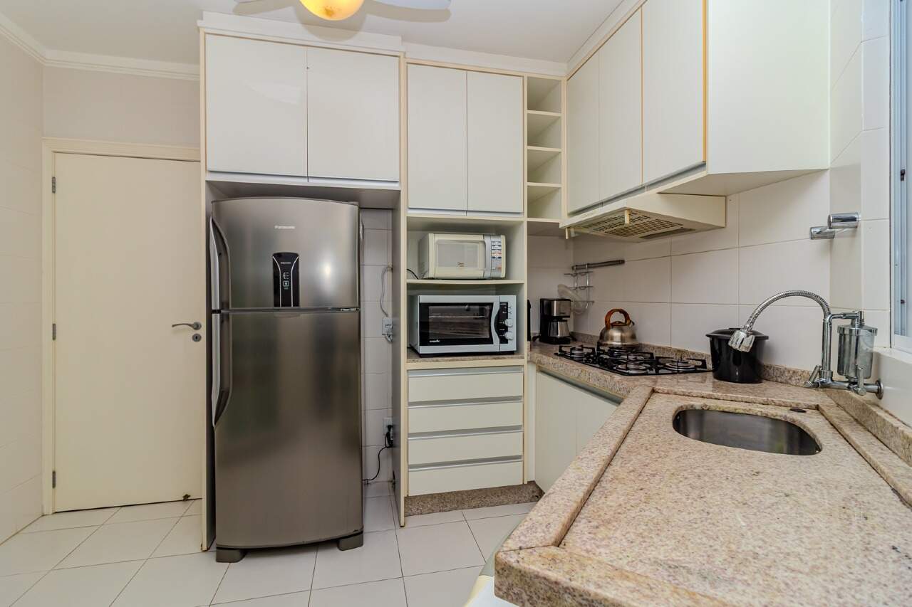 Apartamento à venda no Pioneiros: 