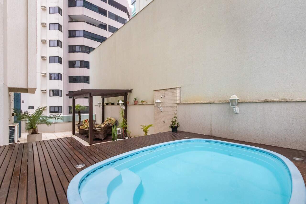 Apartamento diferenciado à venda no Centro: 