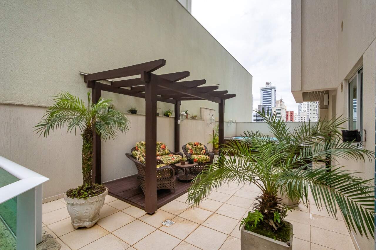 Apartamento diferenciado à venda no Centro: 