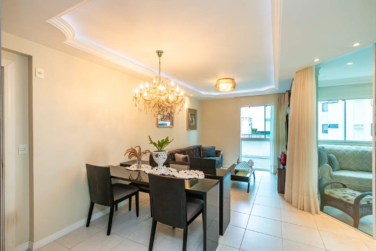Apartamento diferenciado à venda no Centro: 