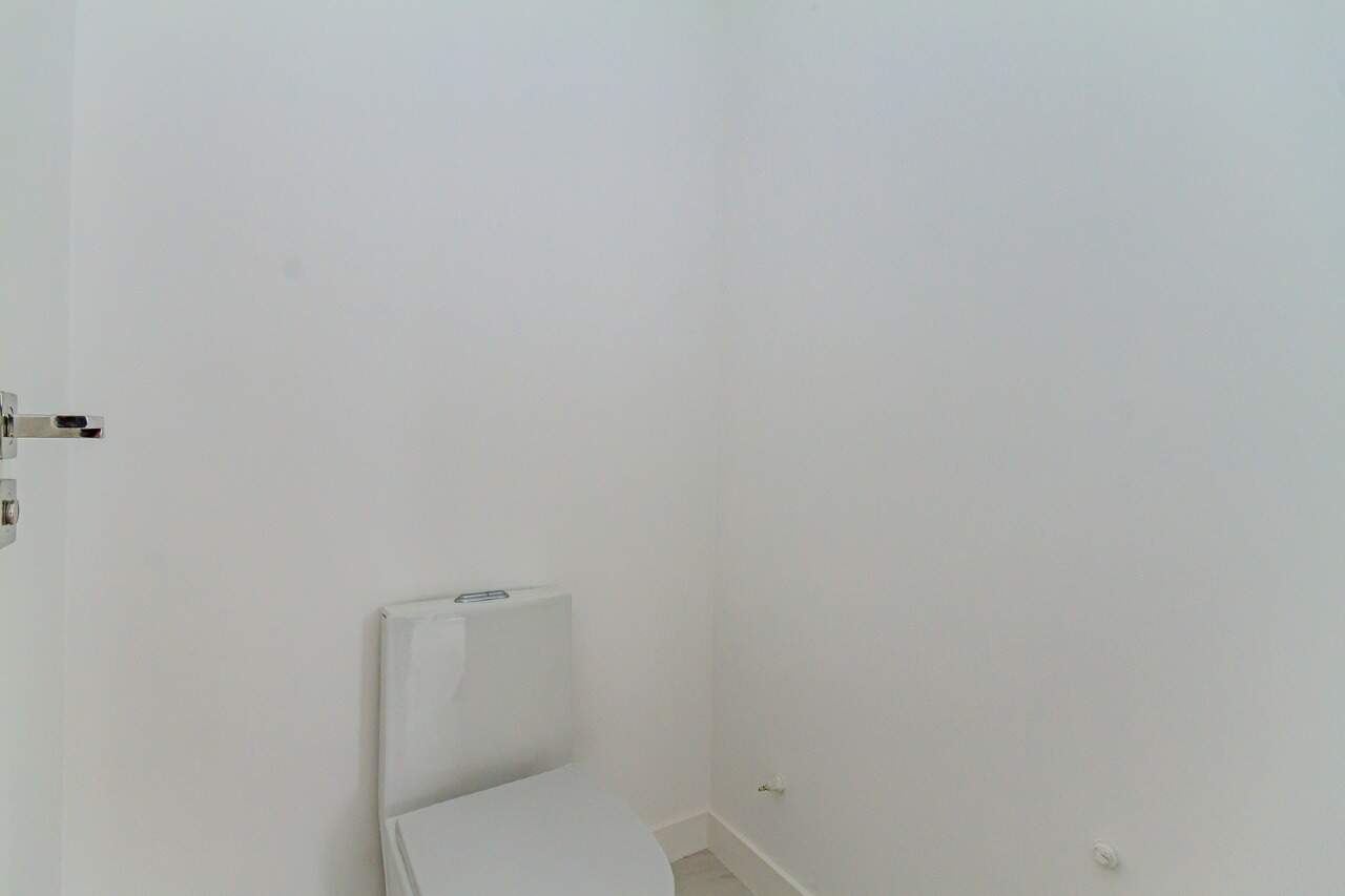 Apartamento à venda no Pioneiros: 