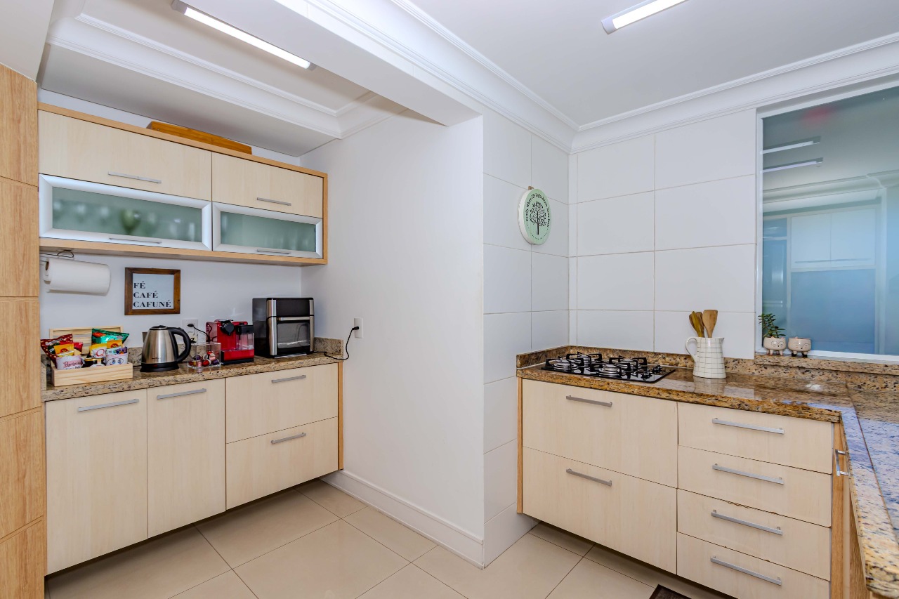 Apartamento à venda no Pioneiros: 
