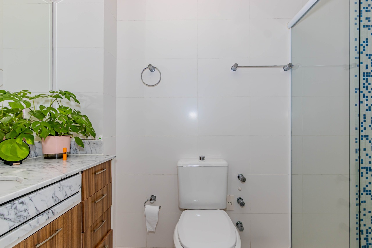Apartamento à venda no Pioneiros: 