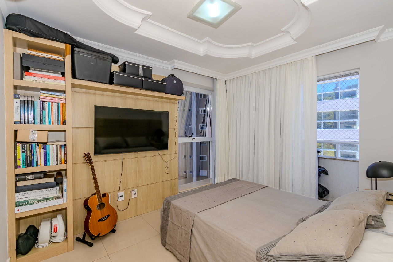 Apartamento à venda no Pioneiros: 