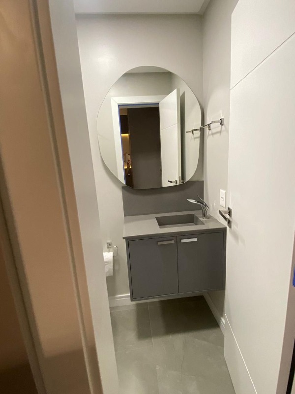 Apartamento à venda no Pioneiros: 