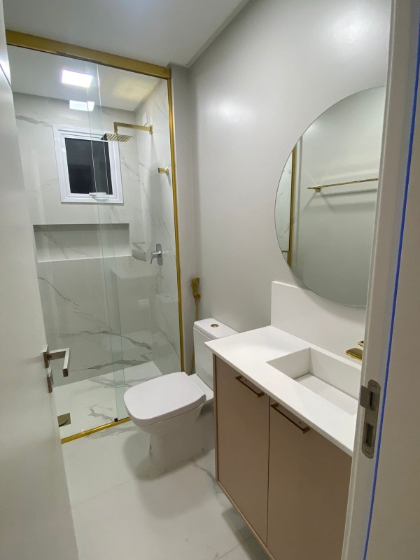 Apartamento à venda no Pioneiros: 