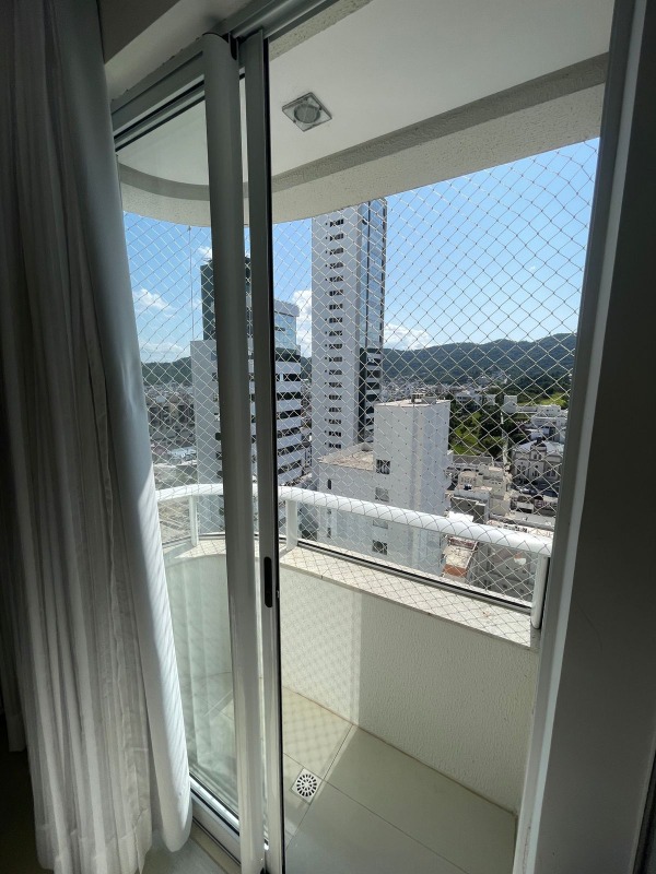 Apartamento à venda no Pioneiros: 