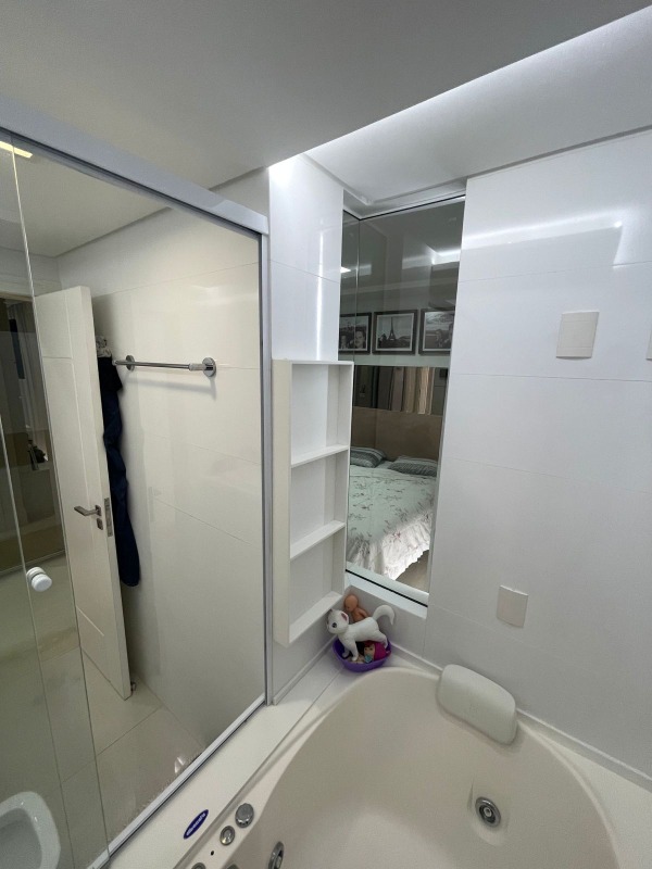 Apartamento à venda no Pioneiros: 