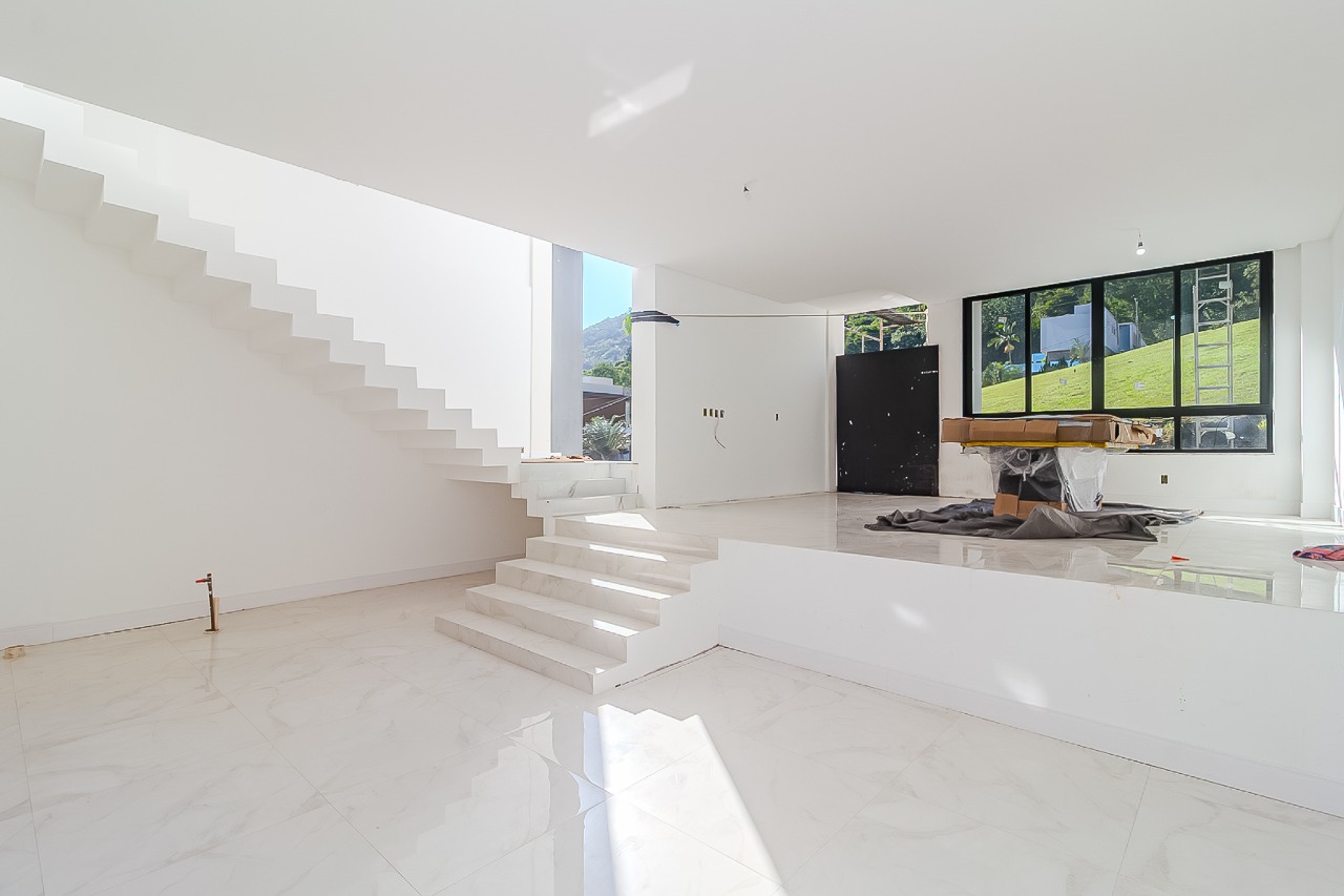 Casa de Condomínio à venda no Barra: 