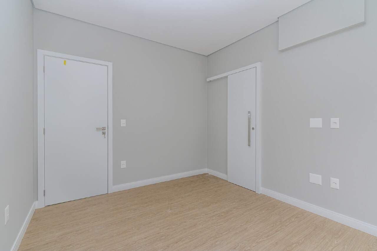 Apartamento à venda no Praia dos Amores: