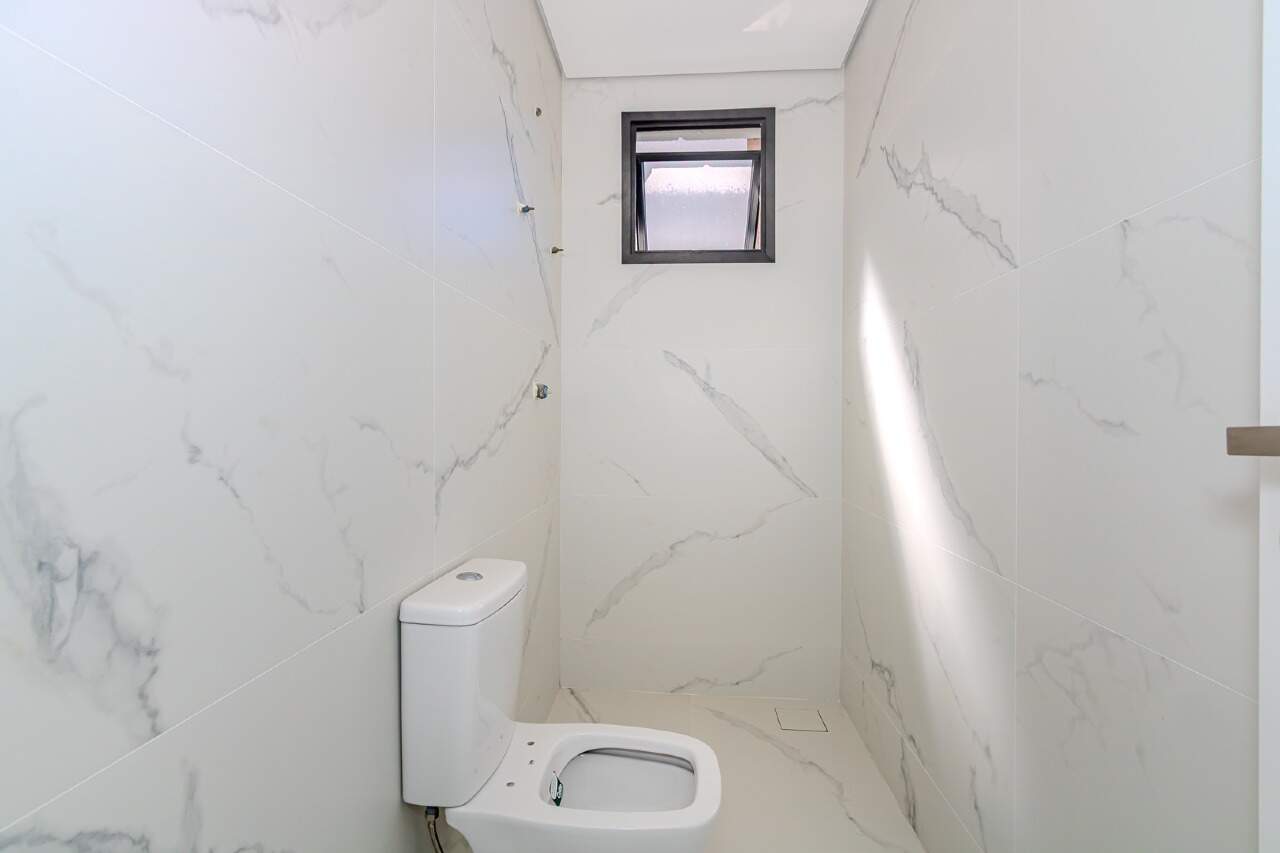 Apartamento à venda no Praia dos Amores: 