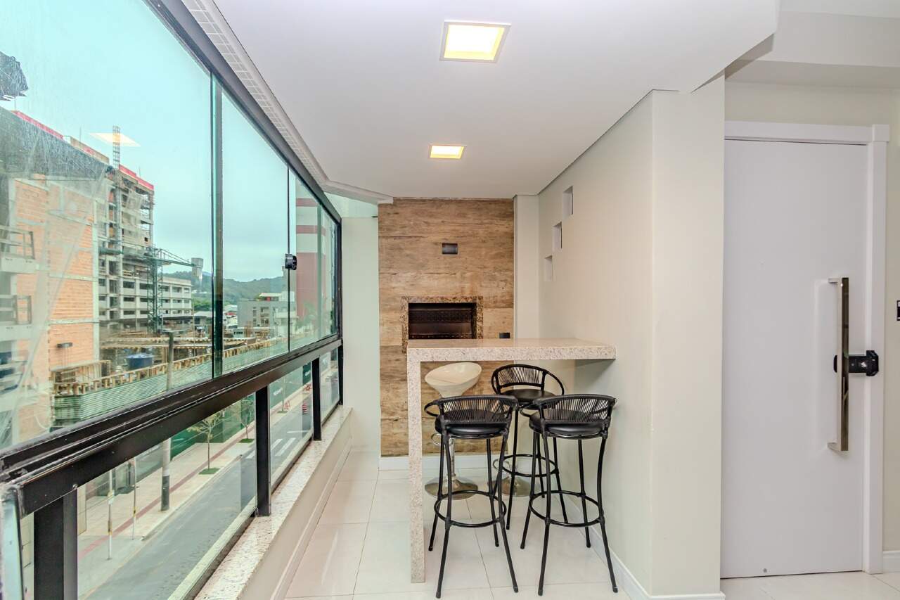 Apartamento diferenciado à venda no Centro: 