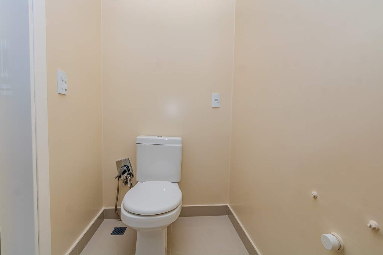 Apartamento à venda no Pioneiros: 