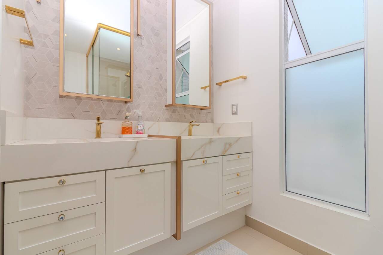 Apartamento à venda no Pioneiros: