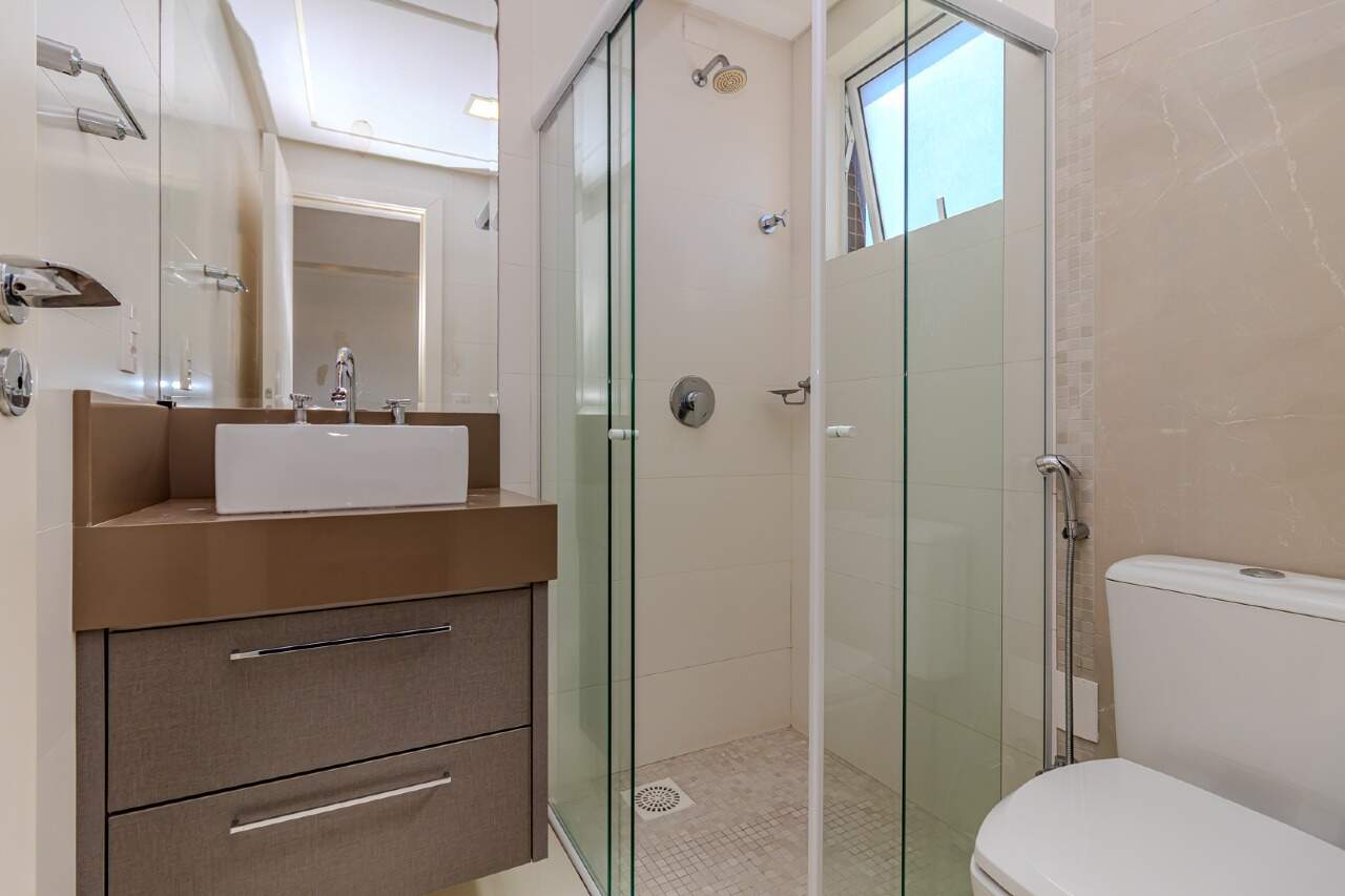 Apartamento à venda no Pioneiros: 