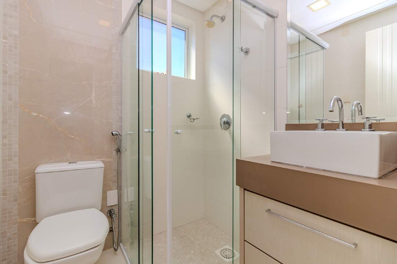 Apartamento à venda no Pioneiros: 