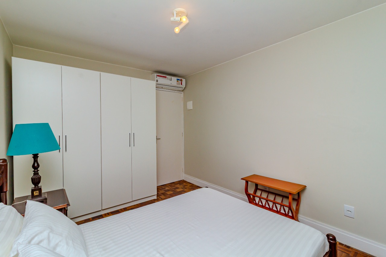 Apartamento à venda no Pioneiros: 