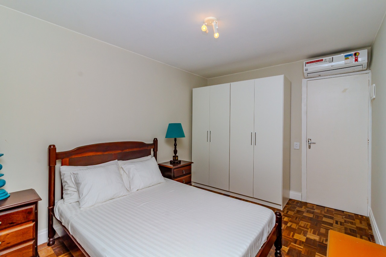 Apartamento à venda no Pioneiros: 