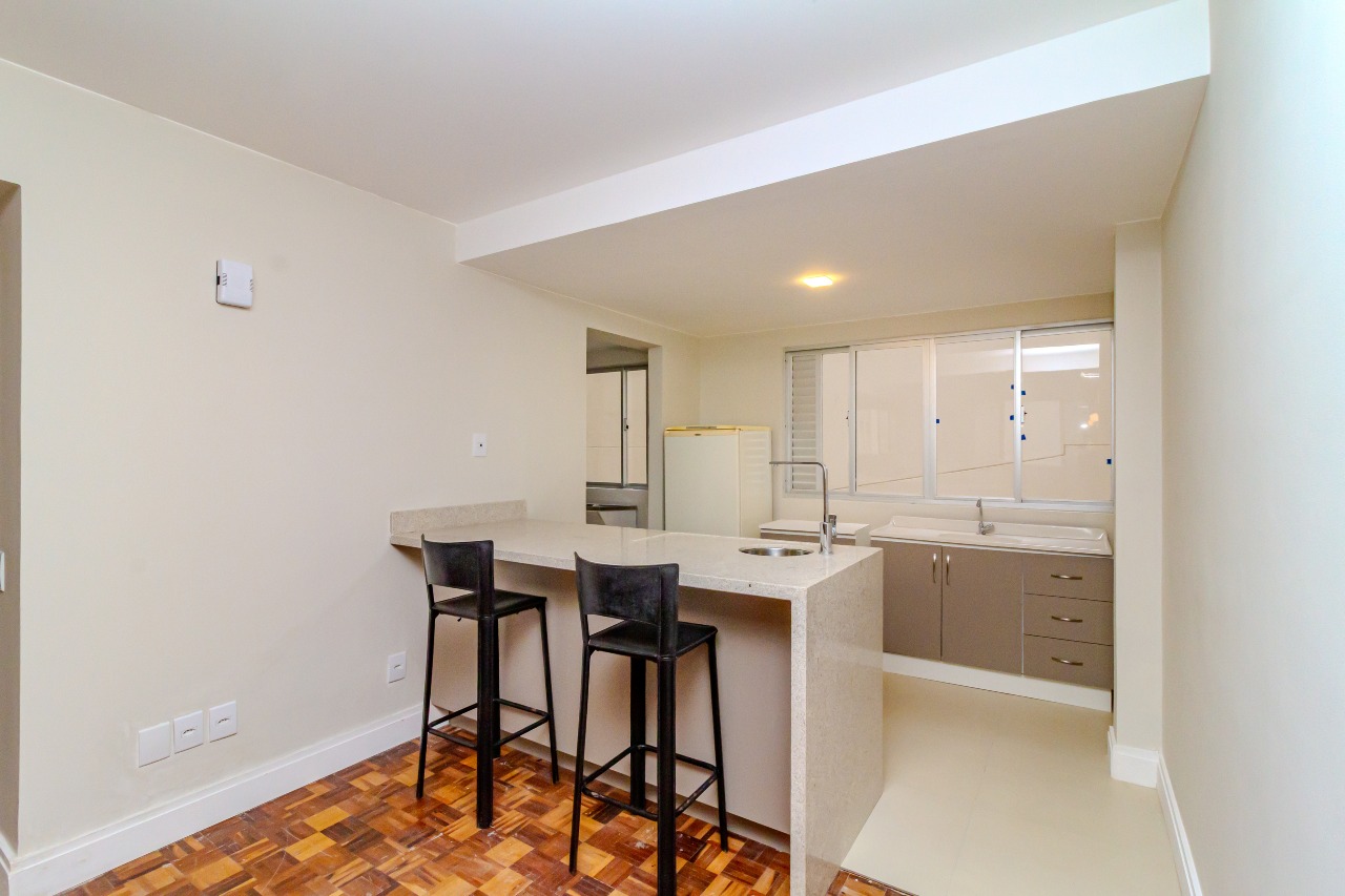Apartamento à venda no Pioneiros: 