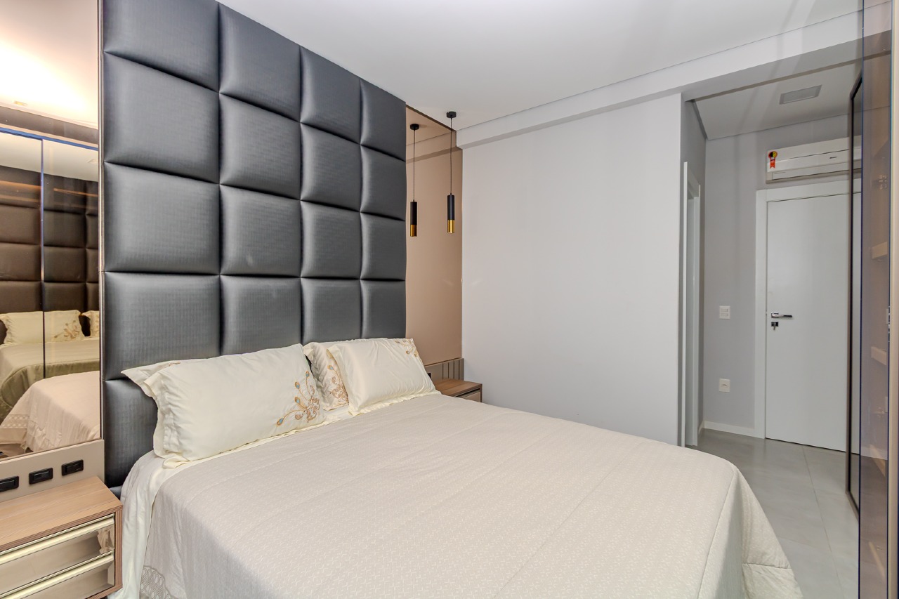 Apartamento à venda no Pioneiros: 