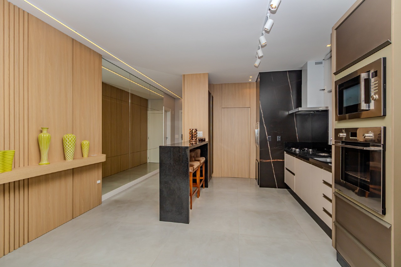 Apartamento à venda no Pioneiros: 