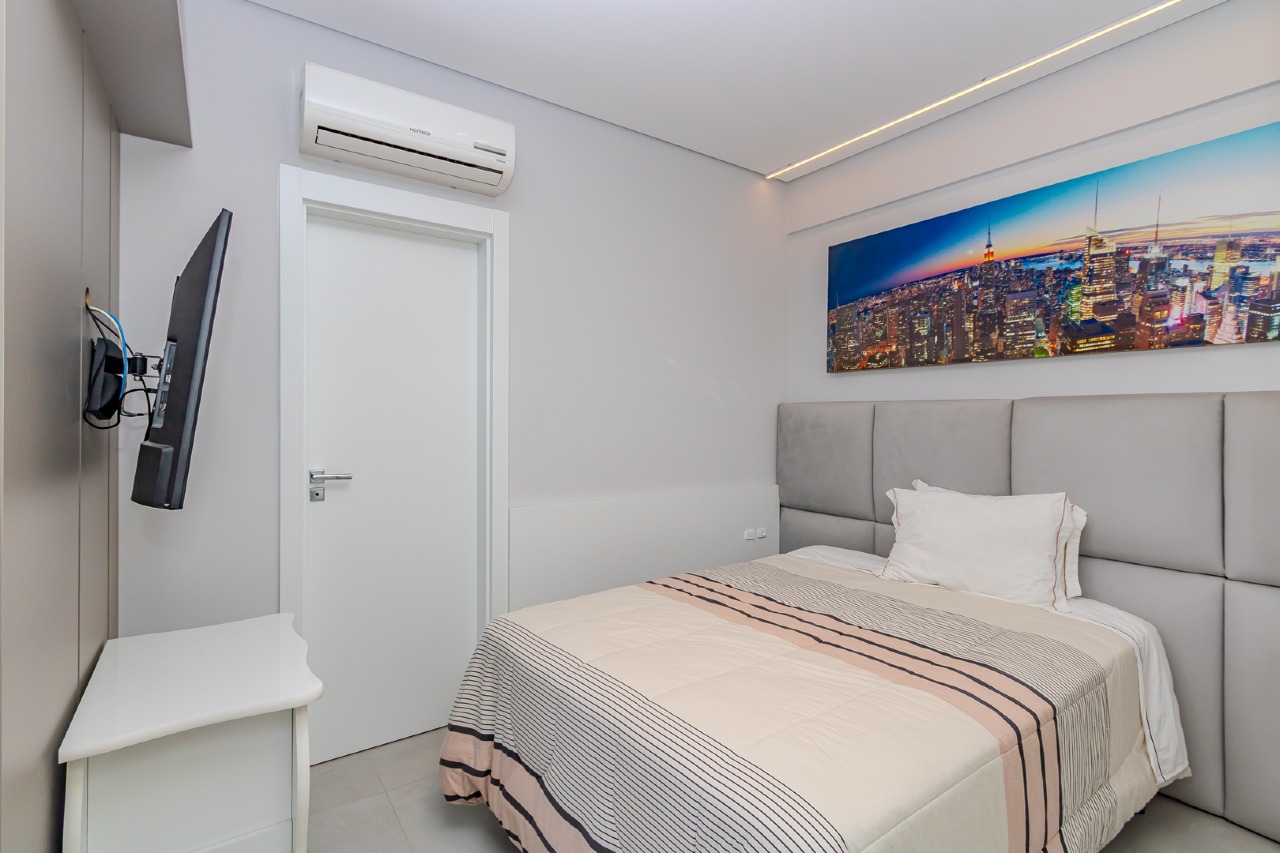 Apartamento à venda no Pioneiros: 