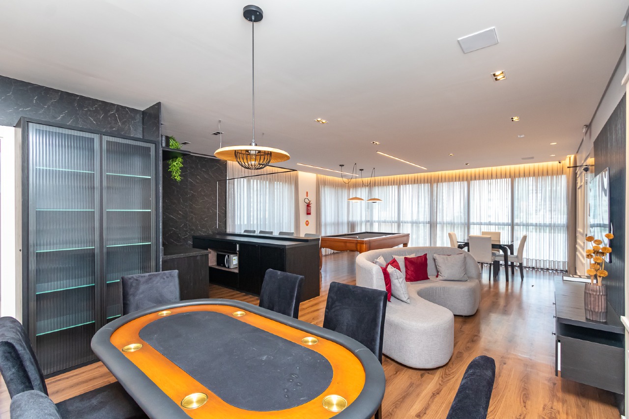Apartamento à venda no Pioneiros: 