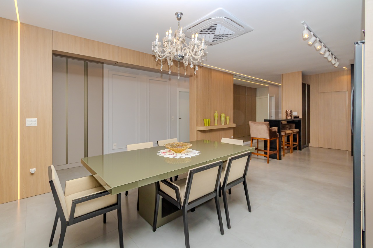 Apartamento à venda no Pioneiros: 