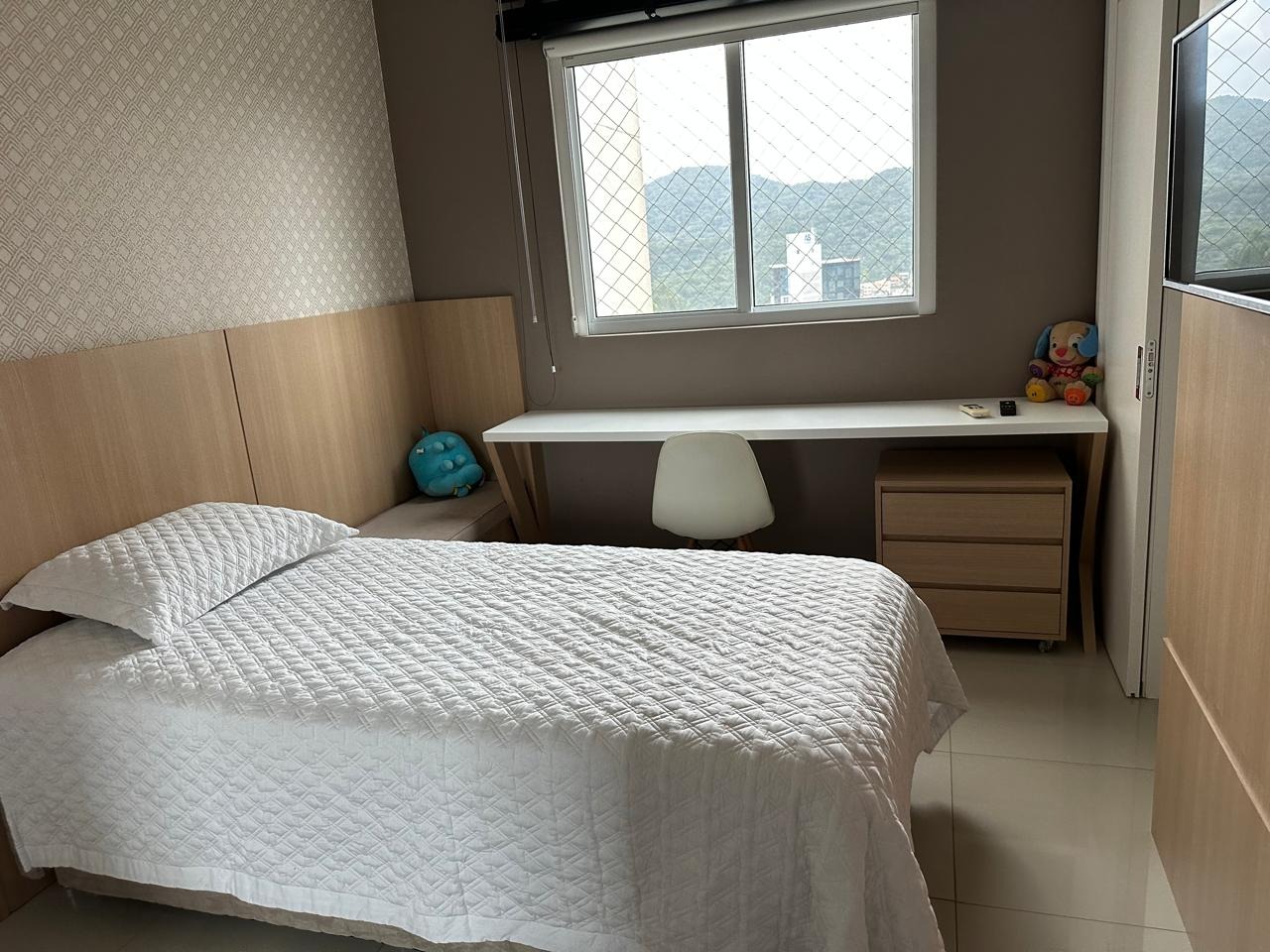 Apartamento à venda no Pioneiros: 