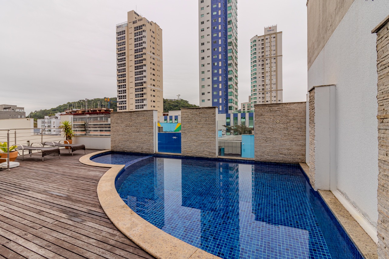 Apartamento diferenciado à venda no Centro: 