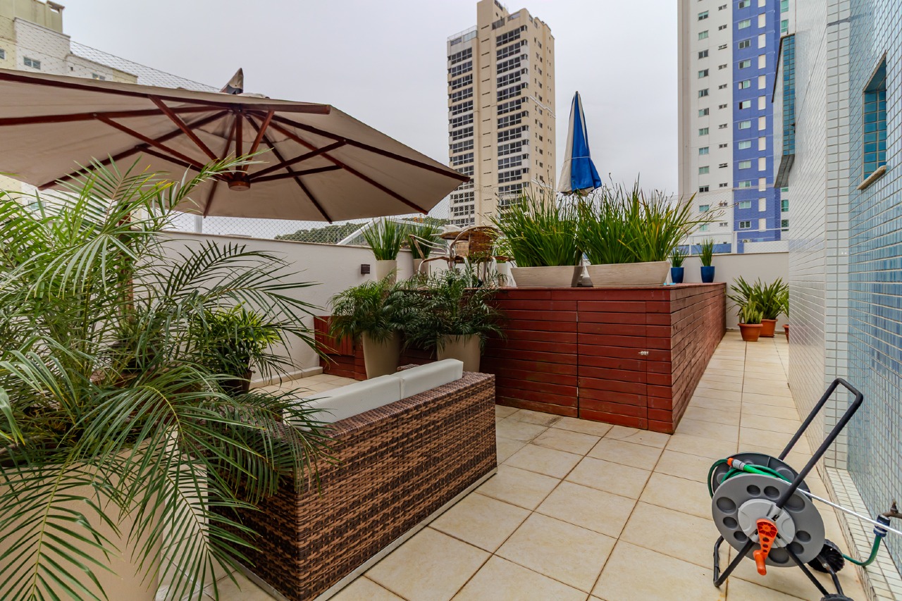 Apartamento diferenciado à venda no Centro: 