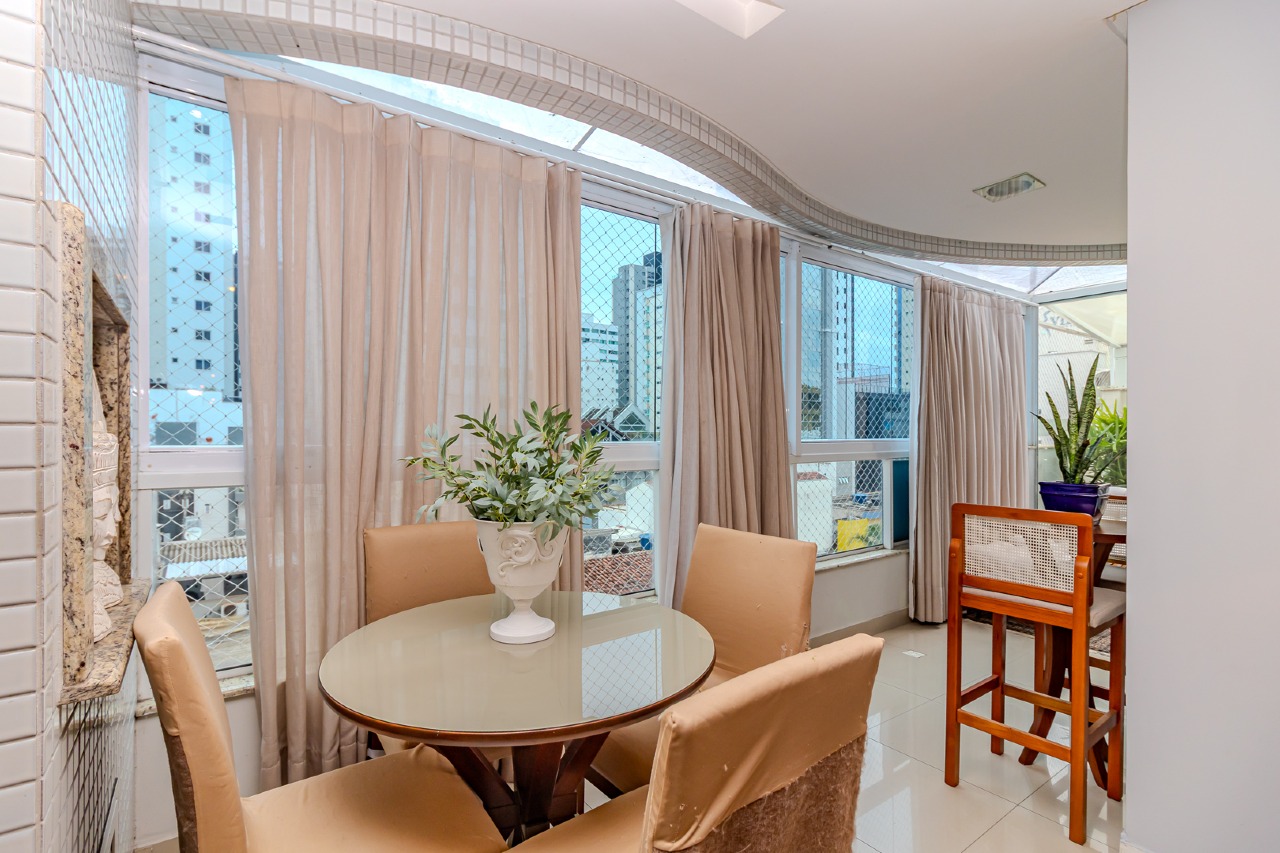 Apartamento diferenciado à venda no Centro: 