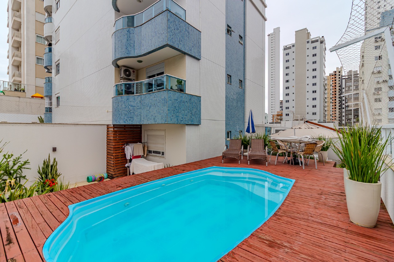 Apartamento diferenciado à venda no Centro: 