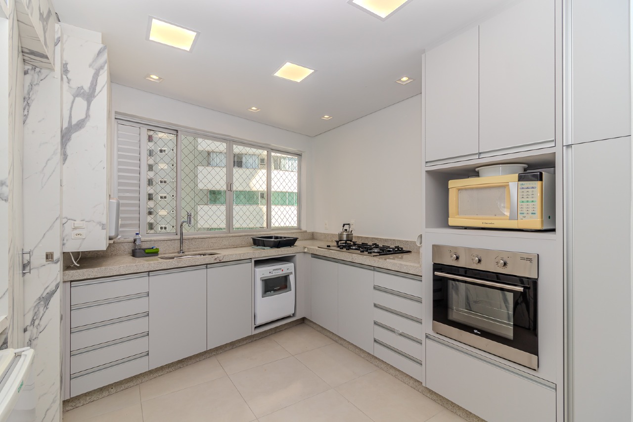 Apartamento diferenciado à venda no Barra Sul: 