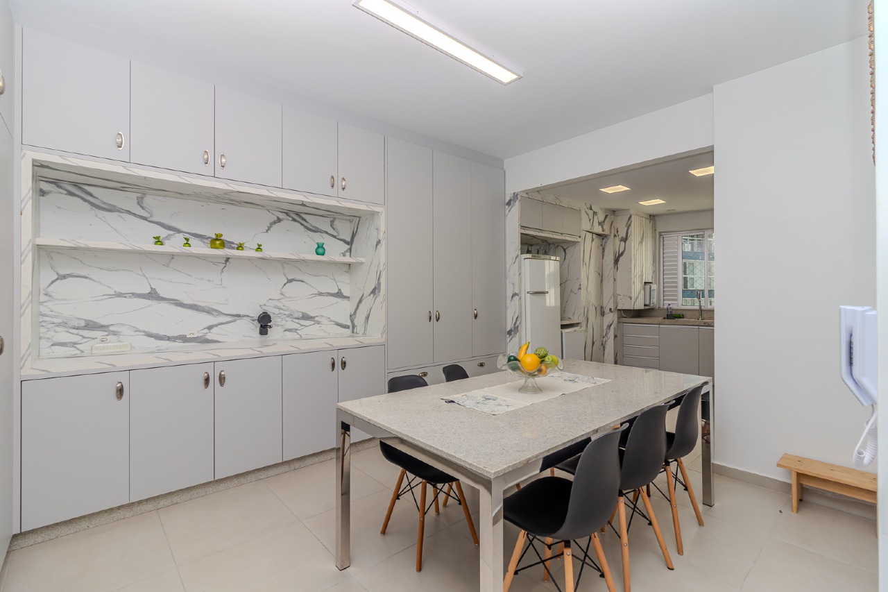 Apartamento diferenciado à venda no Barra Sul: 
