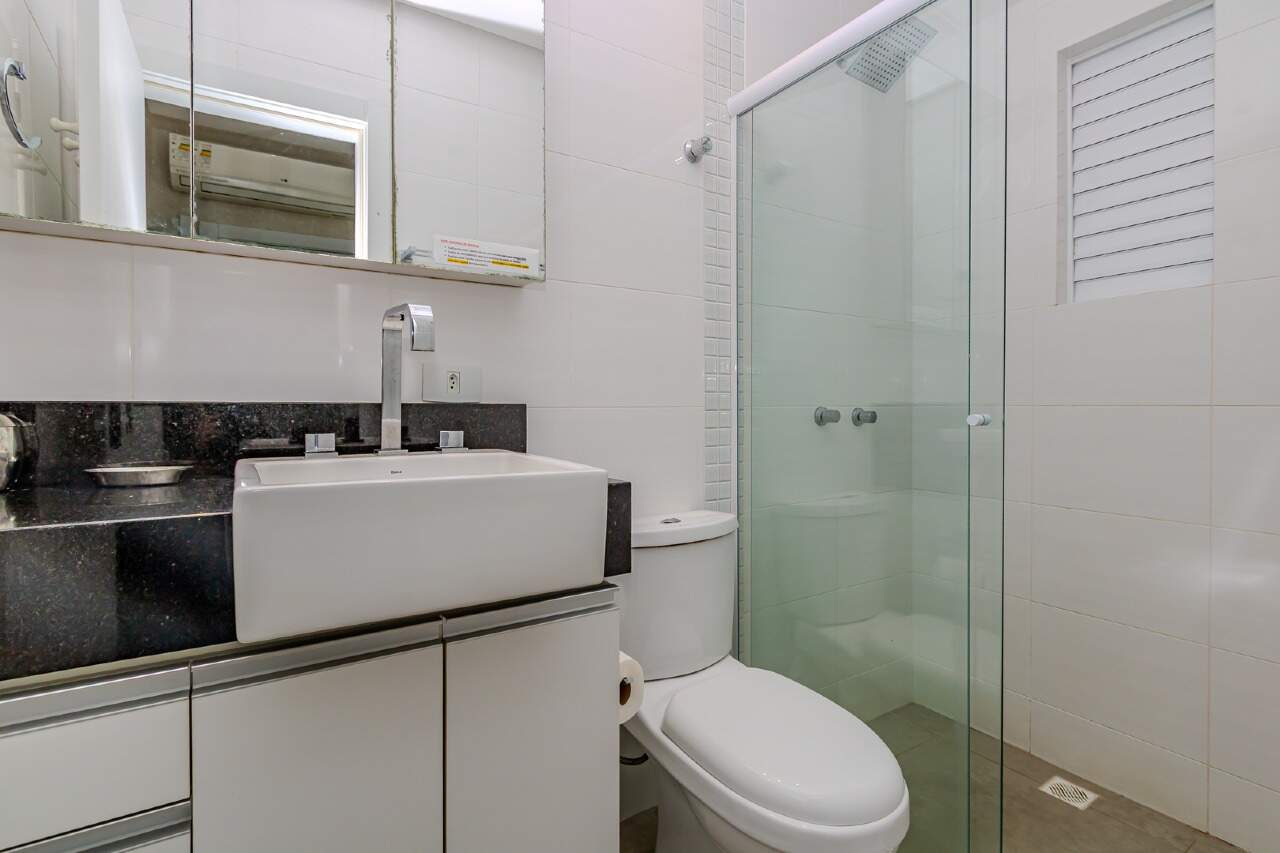 Apartamento à venda no Pioneiros: 