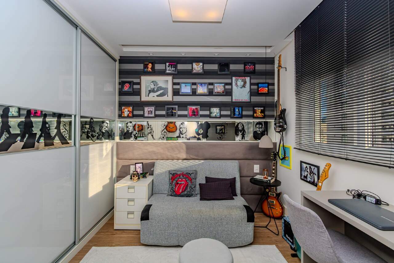 Apartamento à venda no Pioneiros: 