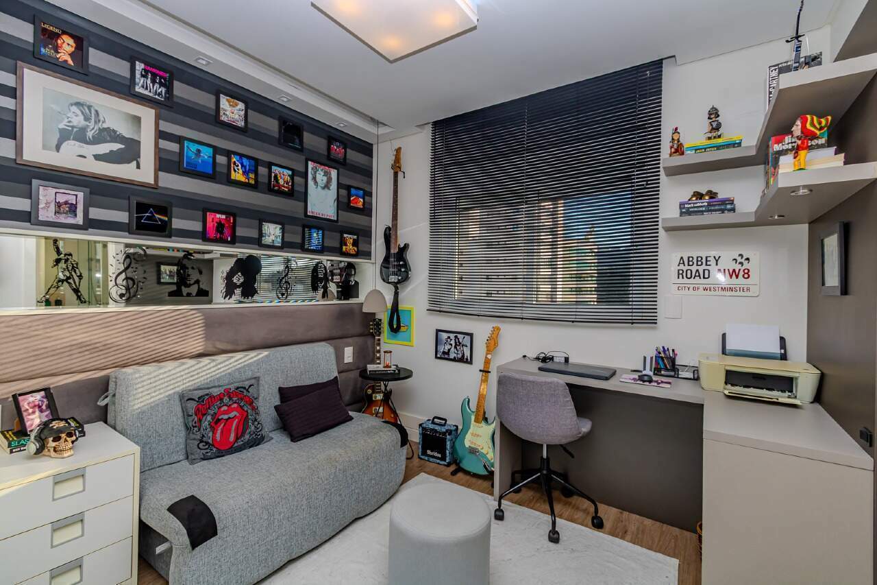 Apartamento à venda no Pioneiros: 