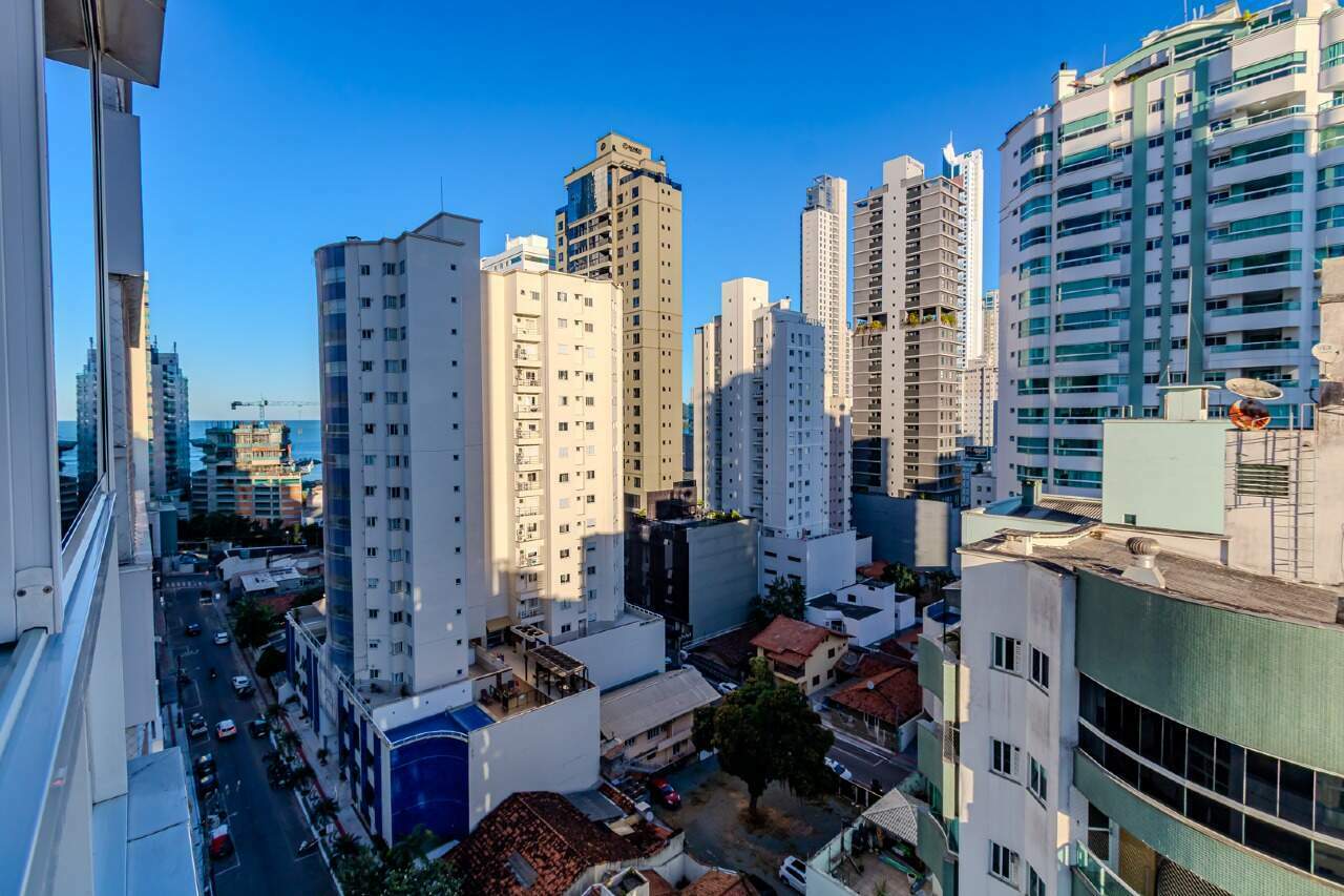 Apartamento à venda no Pioneiros: 