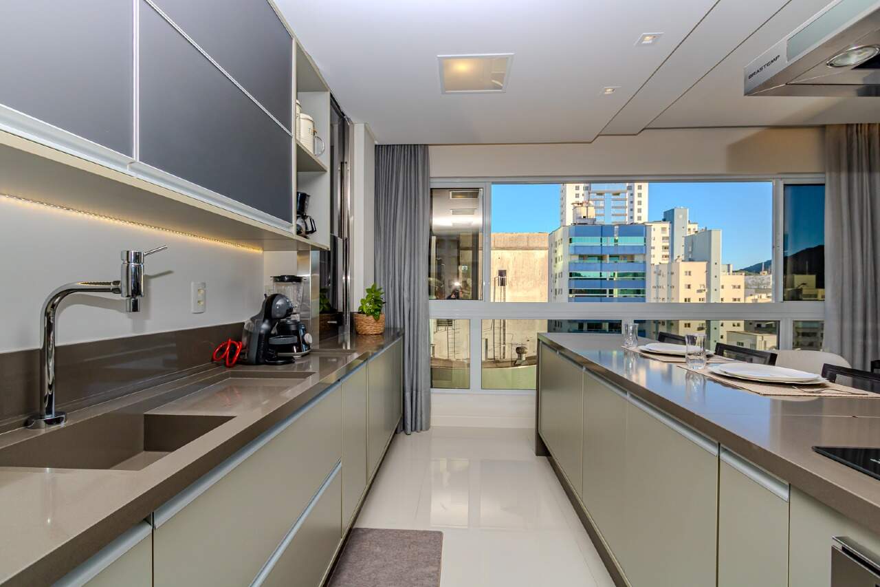 Apartamento à venda no Pioneiros: 