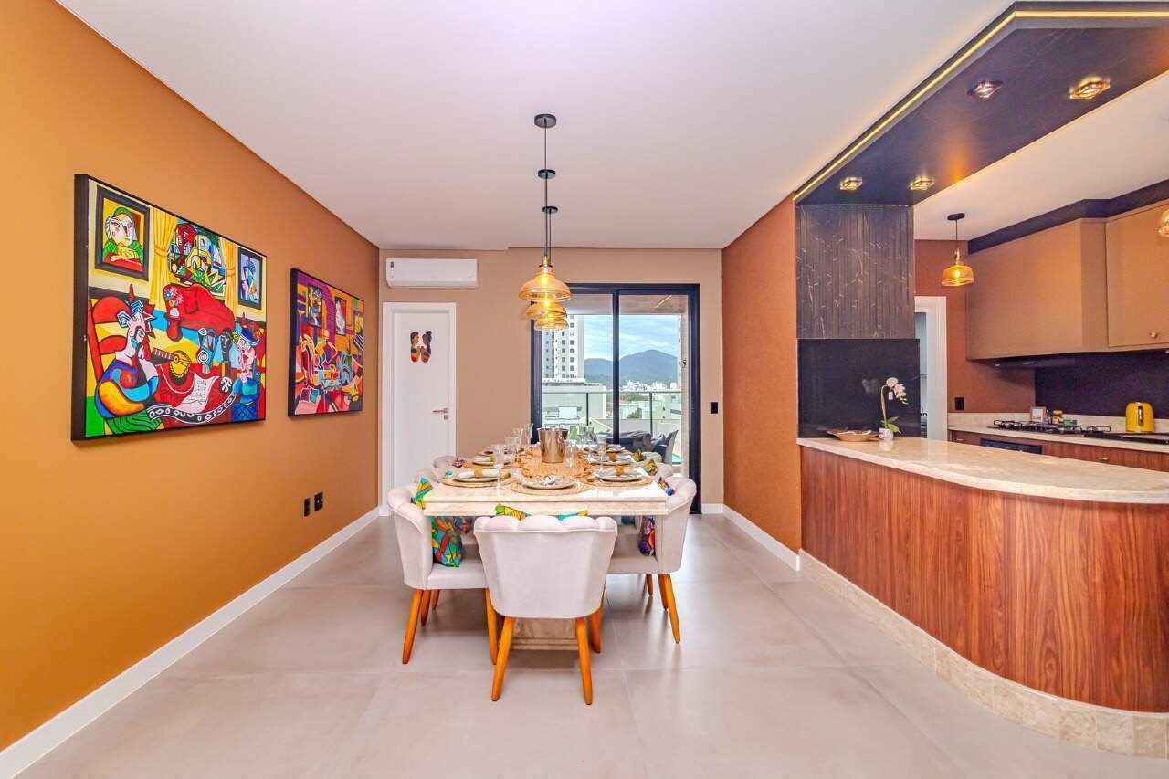 Apartamento diferenciado à venda no Centro: 