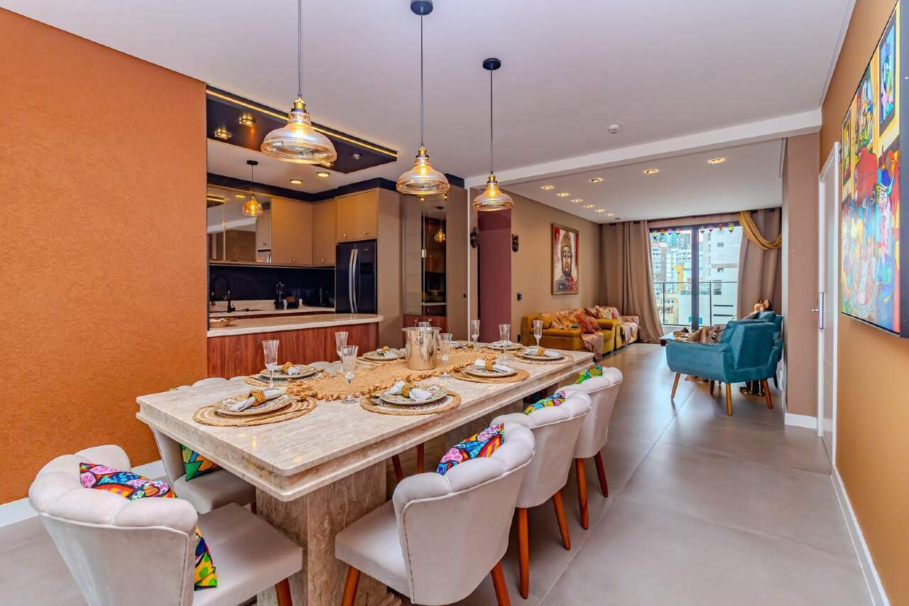 Apartamento diferenciado à venda no Centro: 