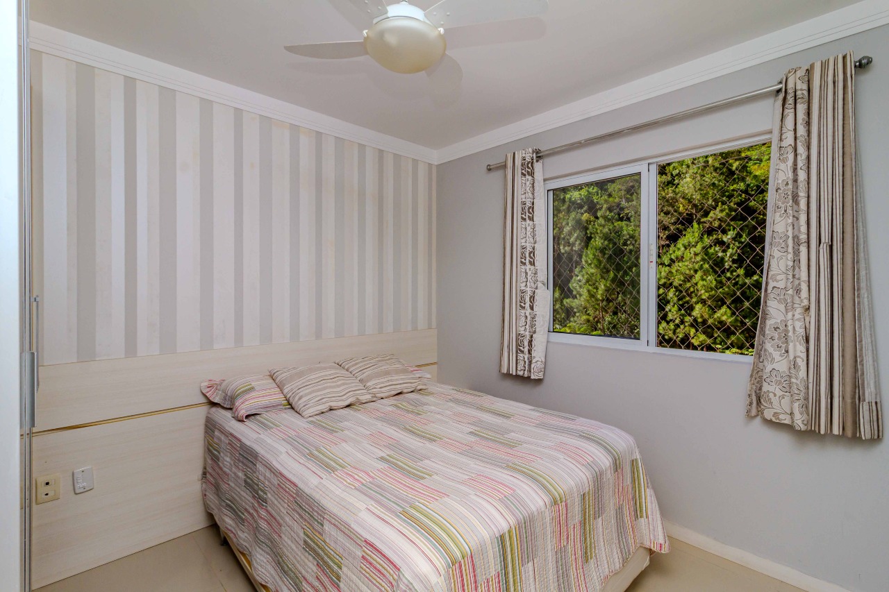 Apartamento à venda no Pioneiros: 