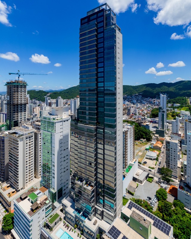 Apartamento diferenciado à venda no Centro: 