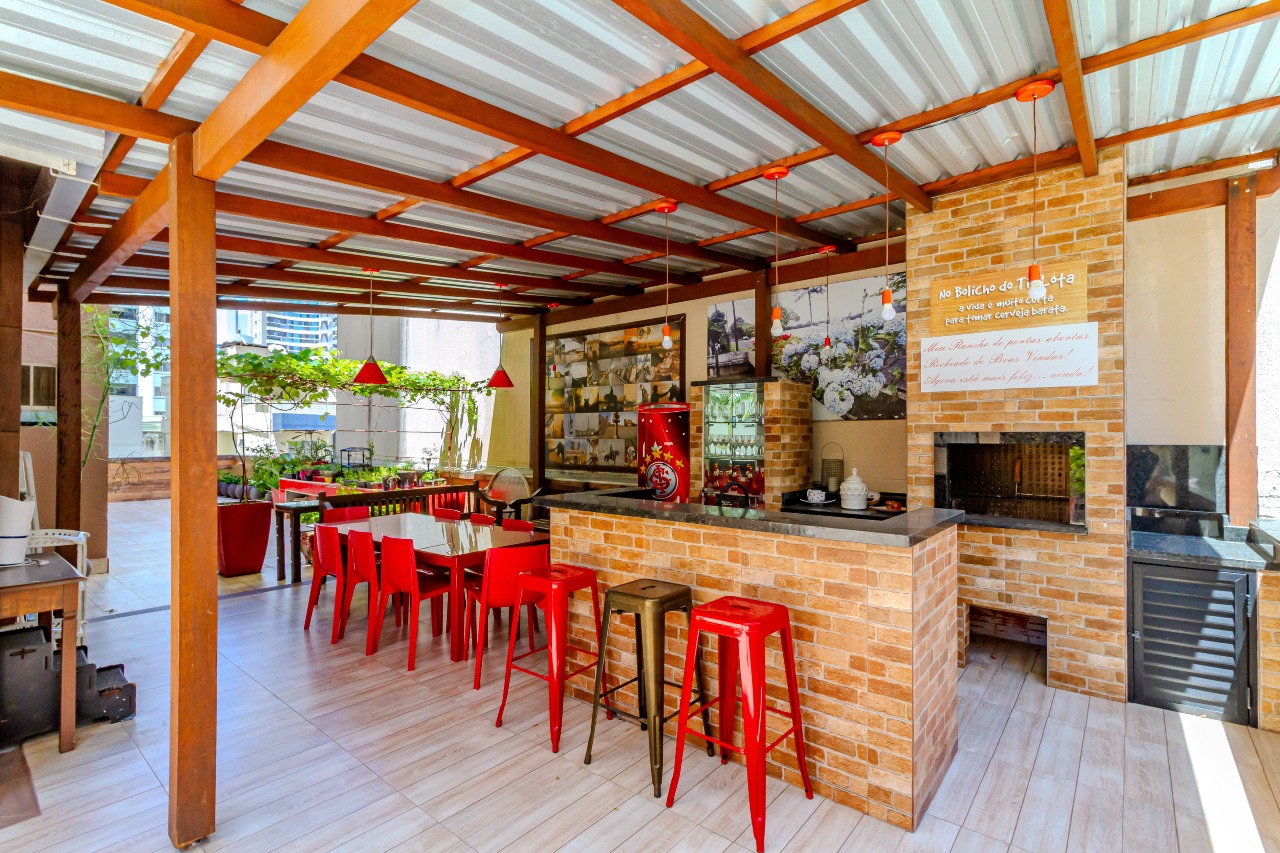 Apartamento diferenciado à venda no Centro: 