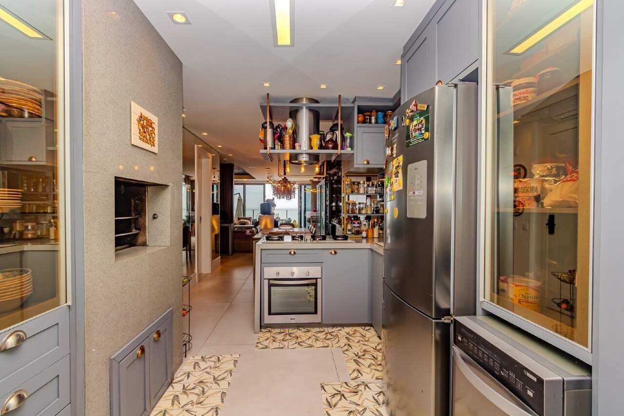 Apartamento diferenciado à venda no Centro: 
